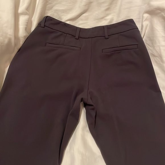 Dark gray/black office pants/slacks fitted women’s size 2 gently used - Picture 6 of 6
